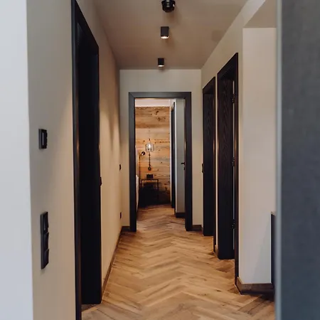 The Matthew - Pop Up & Down