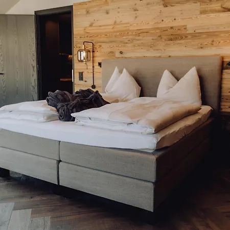 The Matthew - Pop Up & Down Appartement