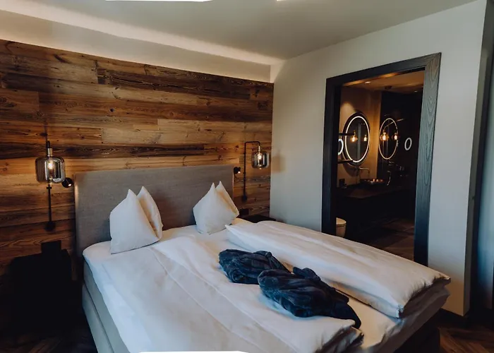 The Matthew - Pop Up & Down